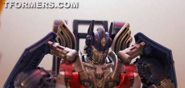 First Look At Transformers Age Of Extinction Optimus Prime Action Figure  (9 of 13)